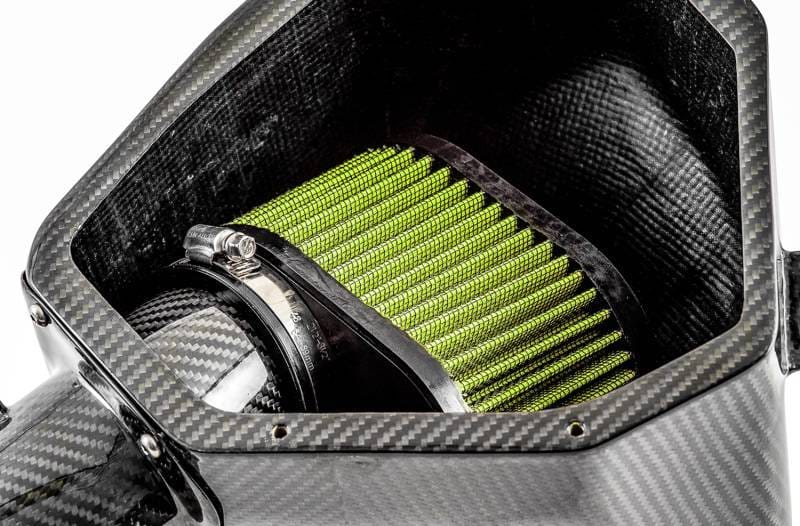 AWE Tuning 2660-13038 AWE Tuning BMW F8x M3/M4 S-FLO Carbon Intake thumbnail 11