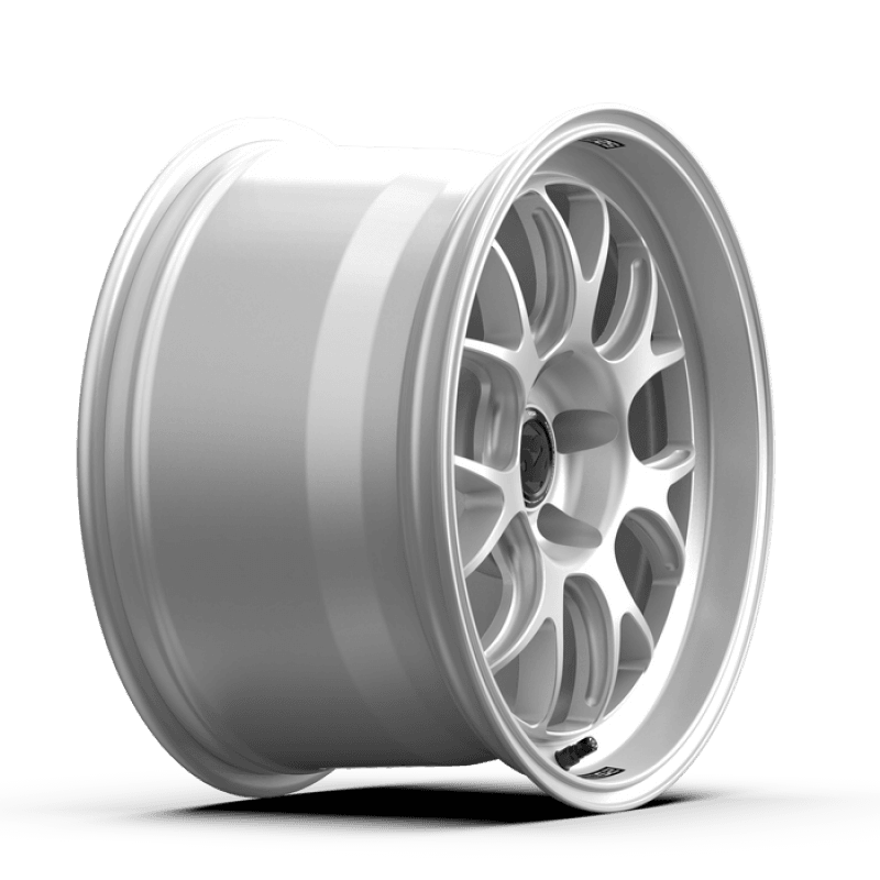 fifteen52 RSARS-80552+25 fifteen52 Apex RSR 18x10.5 5x120 25mm ET 72.56mm Center Bore Radiant Silver thumbnail 3