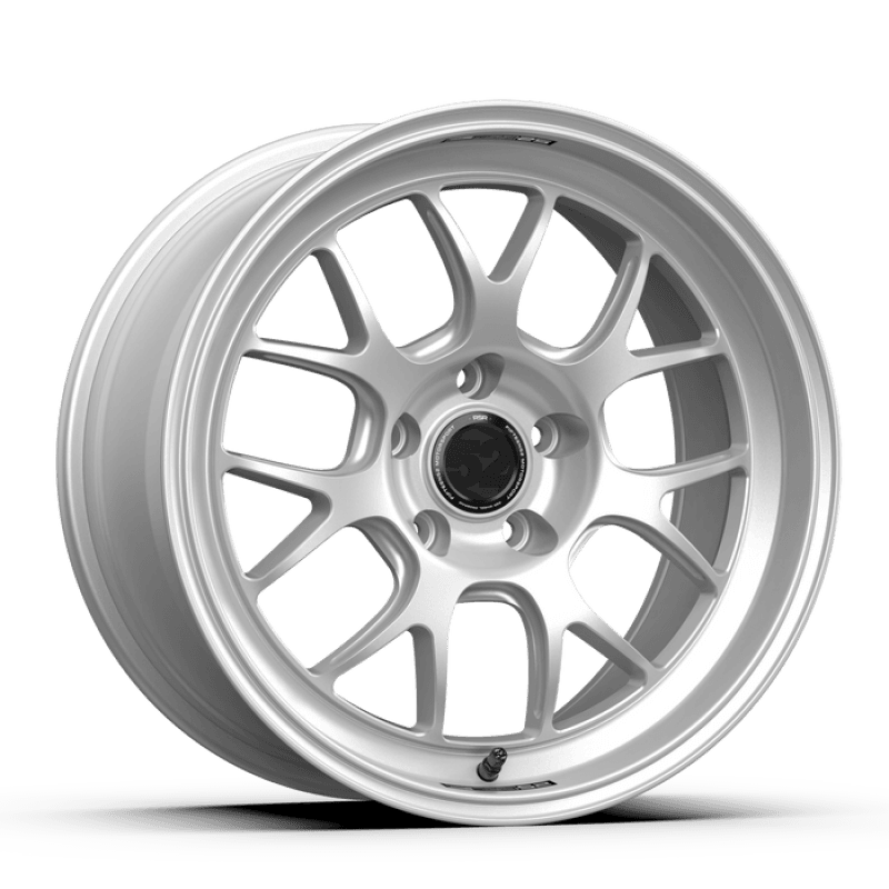 fifteen52 RSARS-89552+22 fifteen52 Apex RSR 18x9.5 5x120 22mm ET 72.56mm Center Bore Radiant Silver