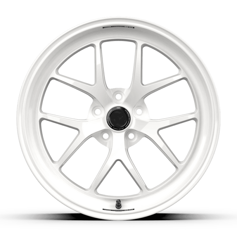 fifteen52 RSSRW-99554+38-2 fifteen52 Sector RSR 19x9.5 5x114.3 38mm ET 73.1mm Center Bore Rally White thumbnail 2