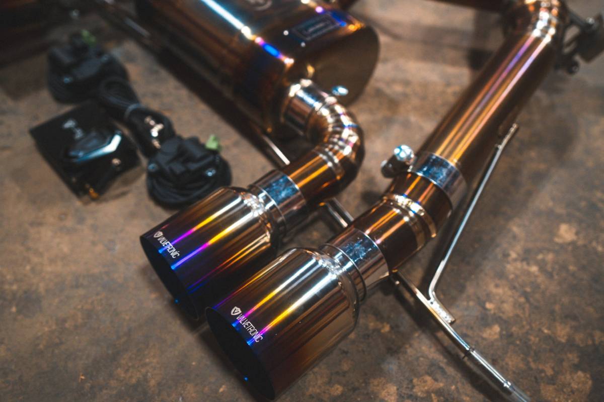 Valvetronic Designs Universal Exhaust Tips VTD.TIP.SW.30.40.TIBRT