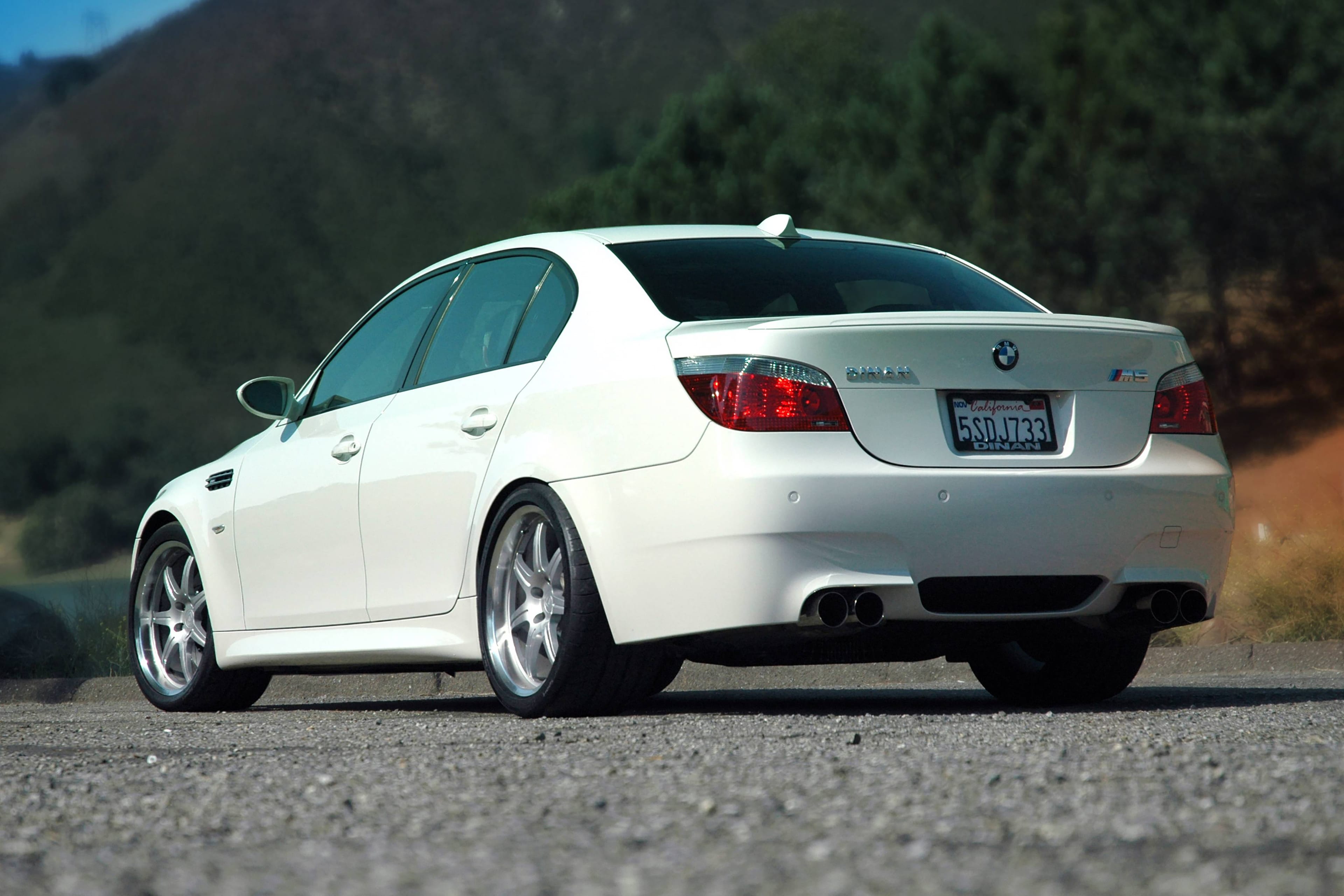 GFBV D660-0009A-BLK Dinan Free Flow Axle-Back Exhaust - 2006-2010 BMW M5 - Fits 2006-2010 BMW M5 thumbnail 3