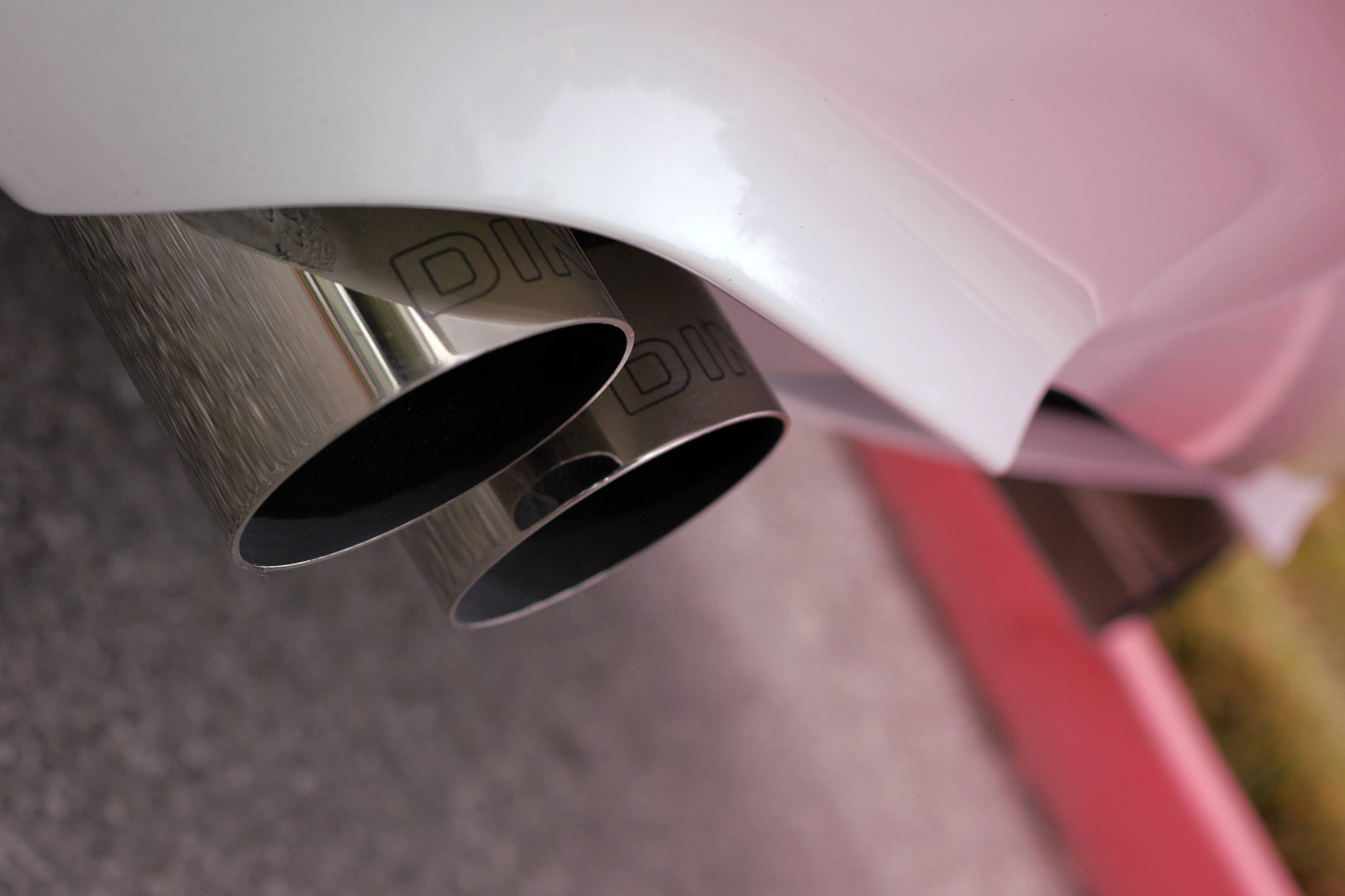 GFBV D660-0009A-BLK Dinan Free Flow Axle-Back Exhaust - 2006-2010 BMW M5 - Fits 2006-2010 BMW M5 thumbnail 5