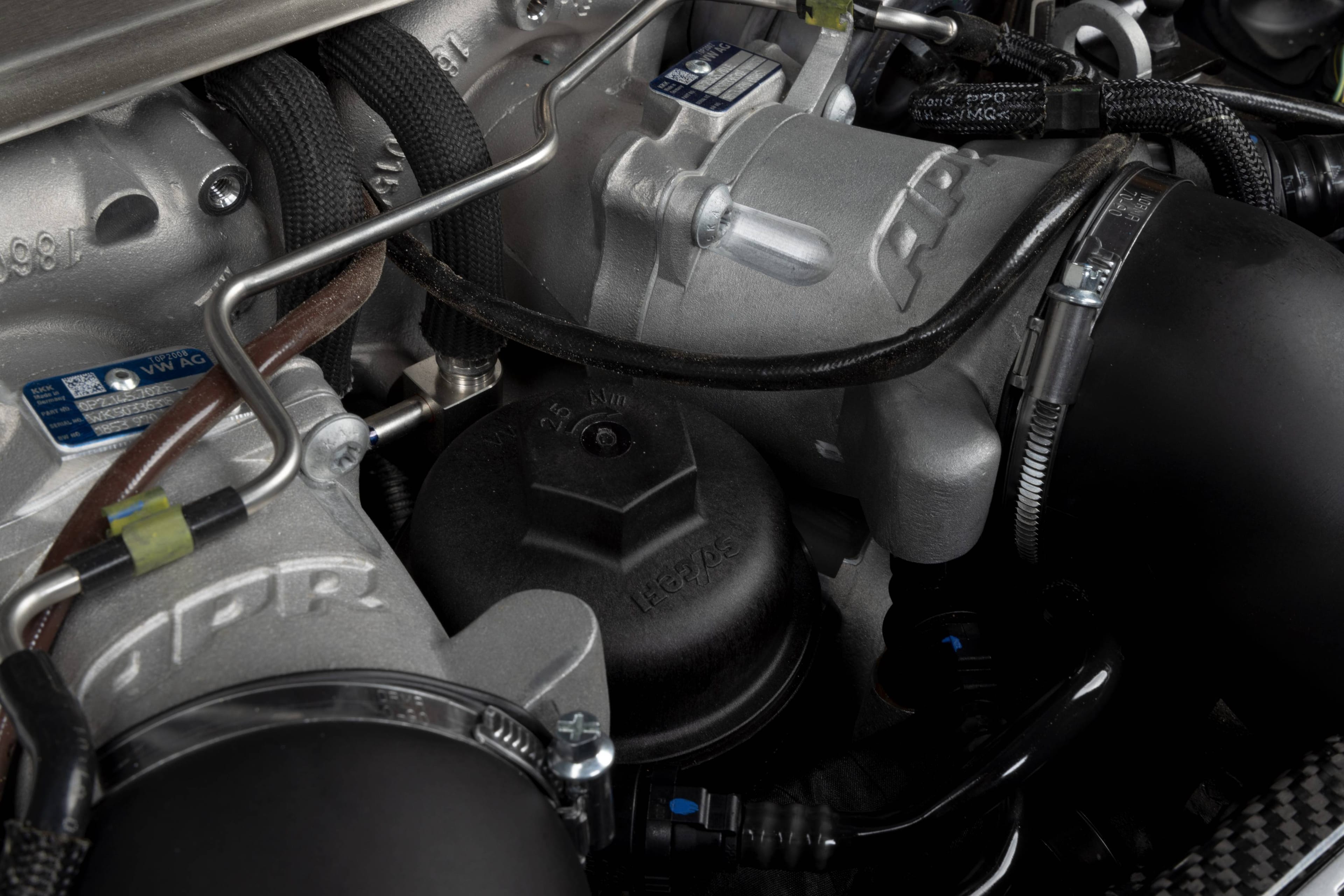 HJQF CI100050 APR Carbon Fiber Intake - C8 4.0T - Fits 2021-2026 Audi RS6 Avant, RS7 Sportback thumbnail 49