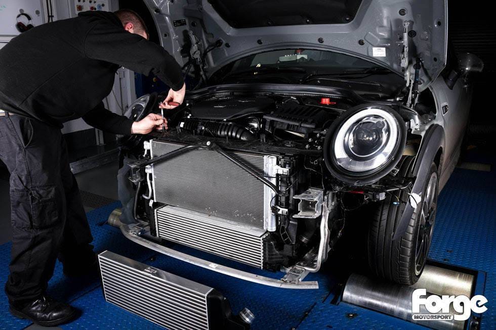 Forge Motorsport Forge Motorsport Uprated intercooler for MINI F54/F55/F56/F57 Cooper S thumbnail 4