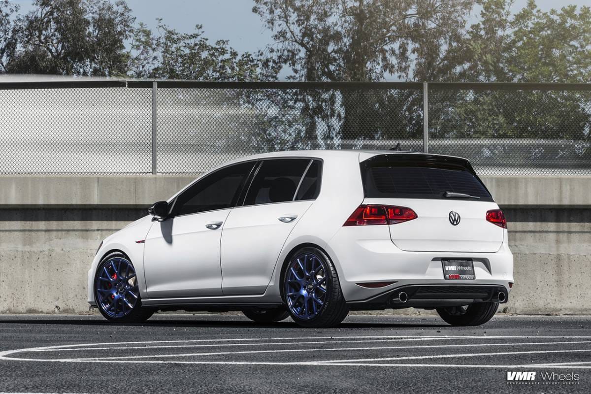 VMR V810 18X10" 5-112 Flowformed Race wheel for VW/Audi thumbnail 12